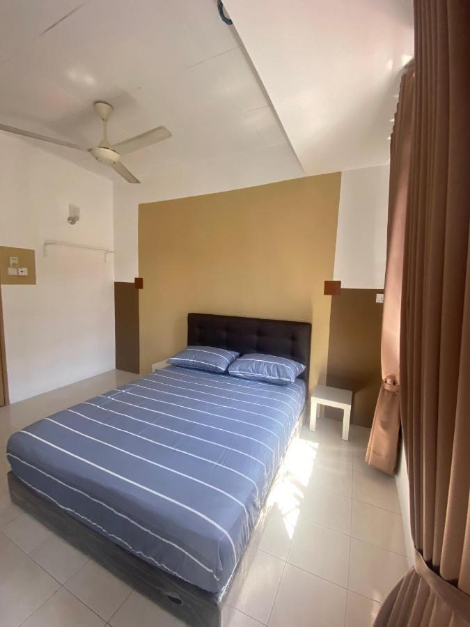 הוילה Kampong Belah Dua Comfy Sutera Seberang Jaya מראה חיצוני תמונה