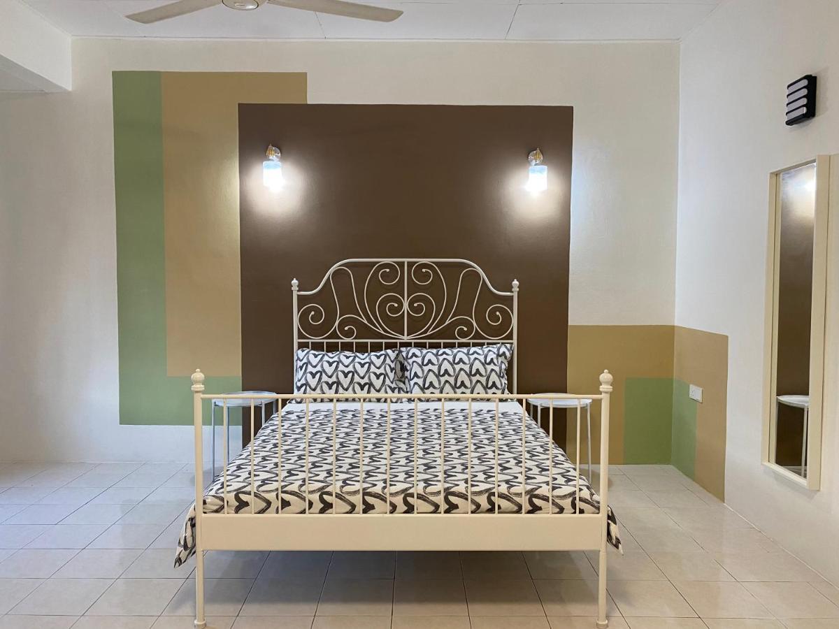 הוילה Kampong Belah Dua Comfy Sutera Seberang Jaya מראה חיצוני תמונה