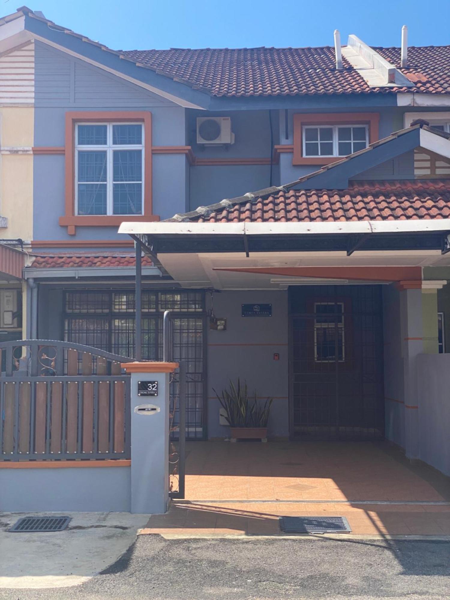 הוילה Kampong Belah Dua Comfy Sutera Seberang Jaya מראה חיצוני תמונה
