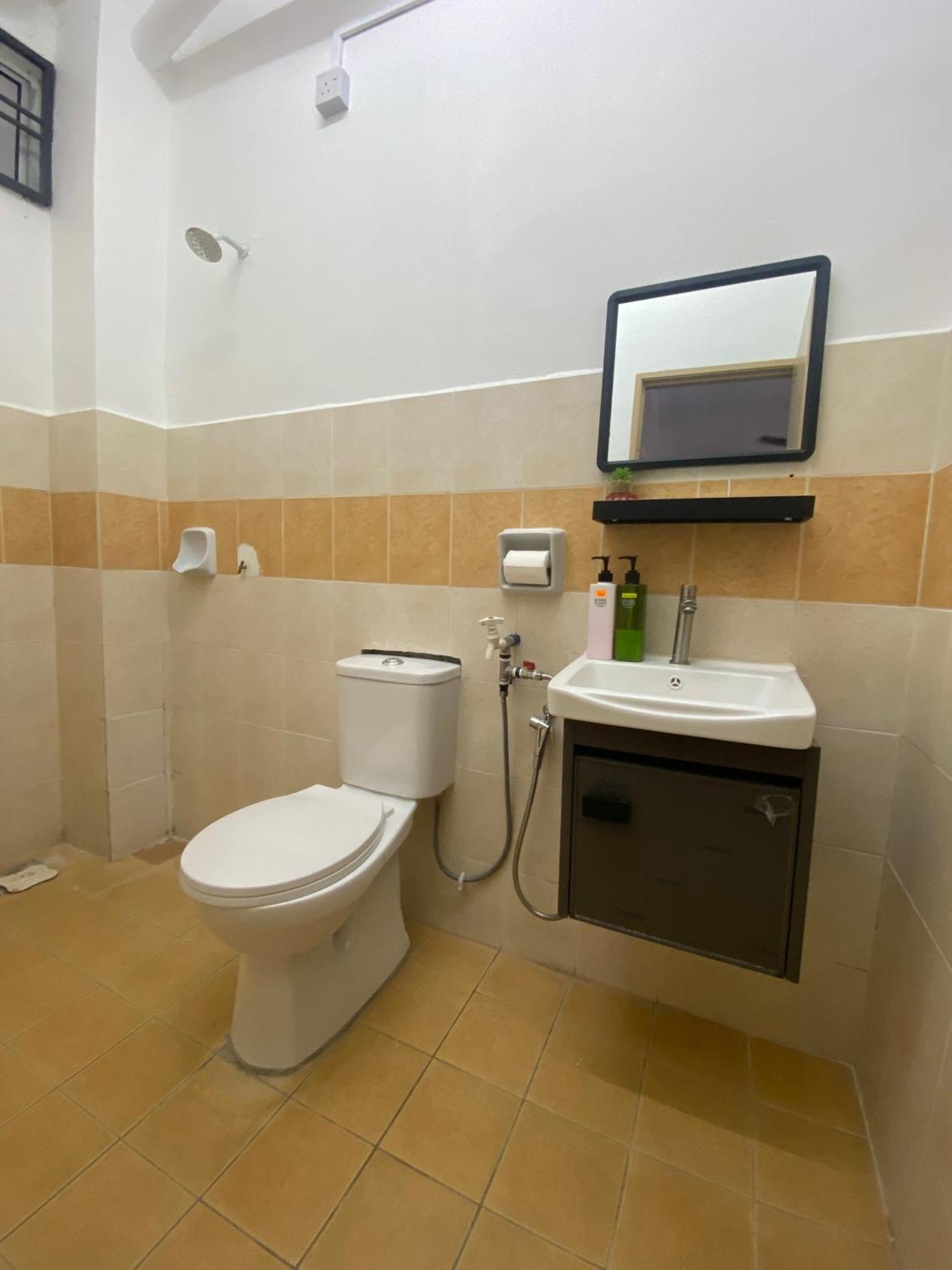 הוילה Kampong Belah Dua Comfy Sutera Seberang Jaya מראה חיצוני תמונה